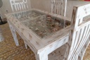 Table with glass showcase, incl 3 chairs (Sumba)